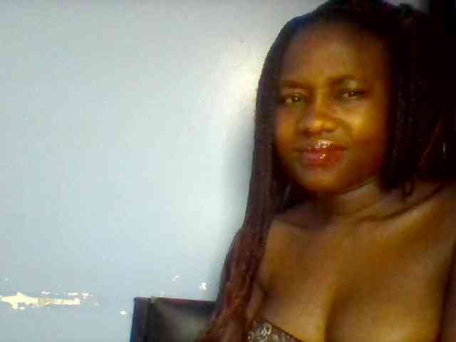 Cute-dall webcam