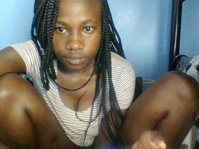 Cute-dall webcam