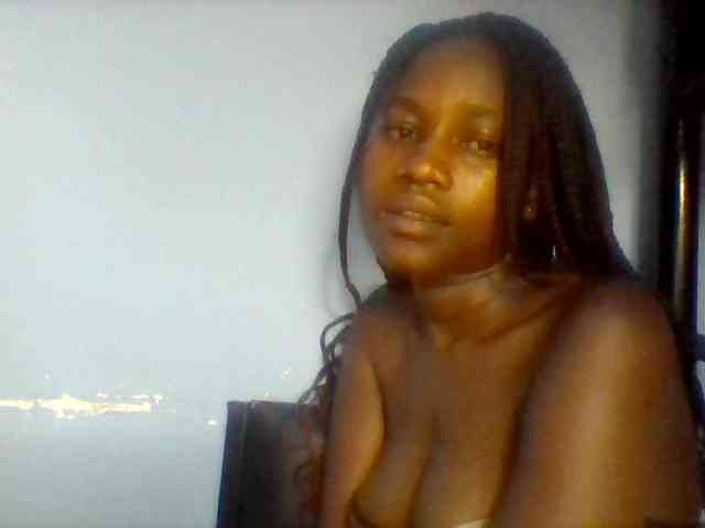 Cute-dall webcam