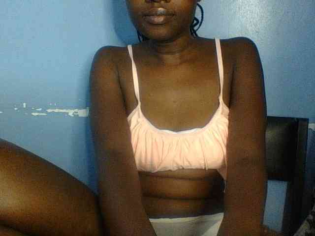 Cute-dall webcam