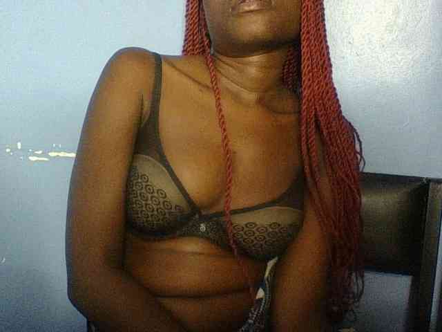 Cute-dall webcam