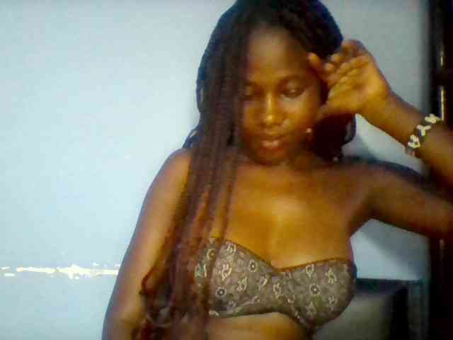 Cute-dall webcam