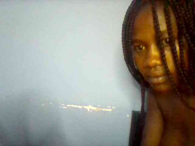 Cute-dall webcam