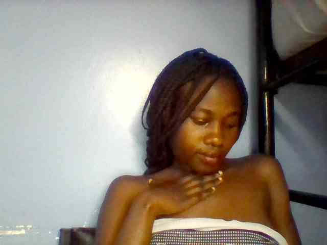 Cute-dall webcam