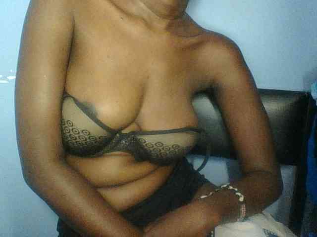 Cute-dall webcam