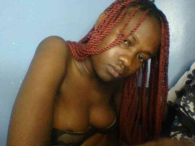 Cute-dall webcam