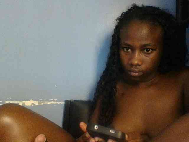 Cute-dall webcam