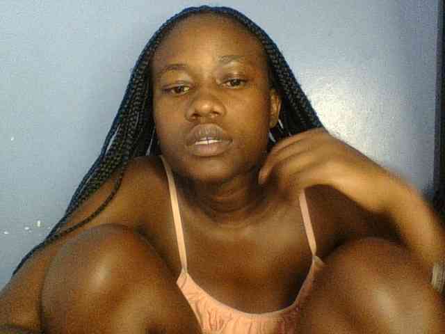 Cute-dall webcam