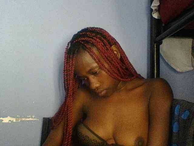 Cute-dall webcam