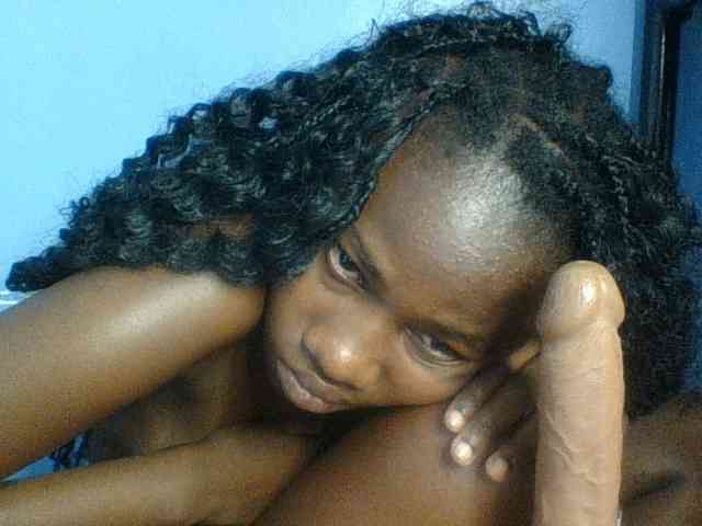 Cute-dall webcam