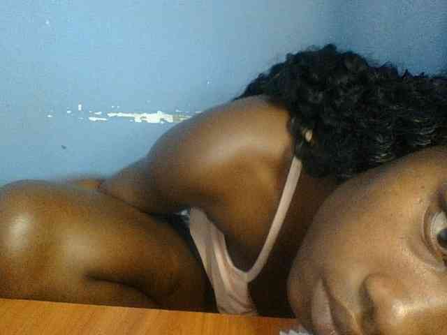 Cute-dall webcam