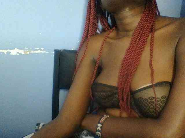 Cute-dall webcam