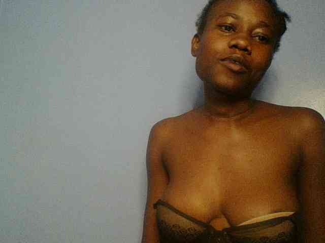 Cute-dall webcam