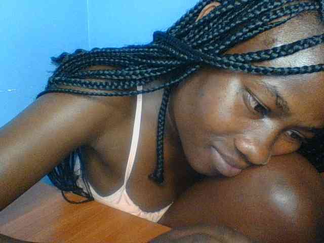Cute-dall webcam