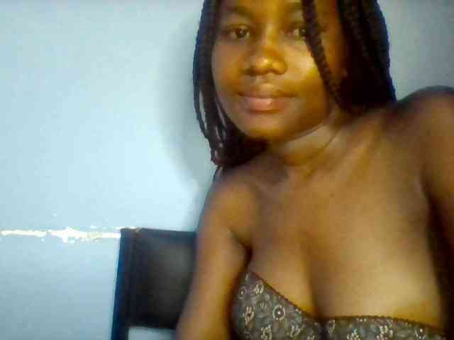Cute-dall webcam