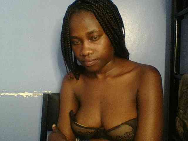 Cute-dall webcam