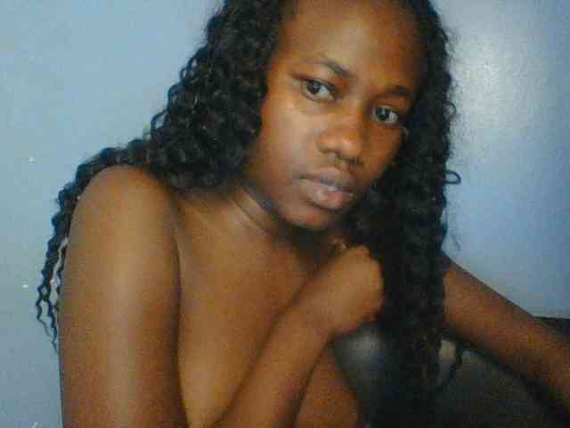 Cute-dall webcam