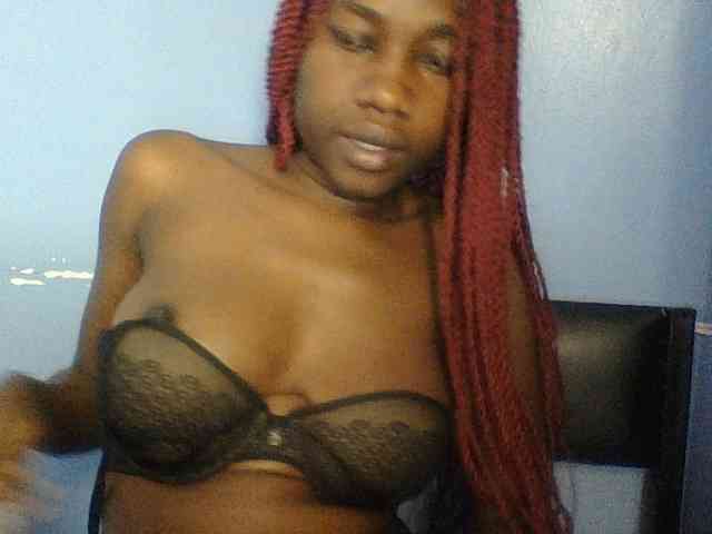 Cute-dall webcam
