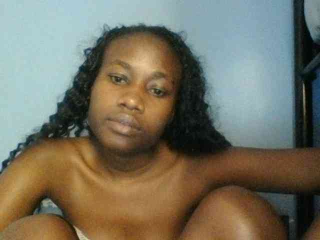 Cute-dall webcam