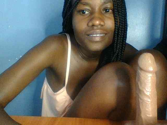 Cute-dall webcam