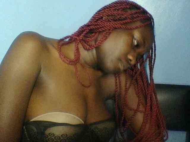 Cute-dall webcam