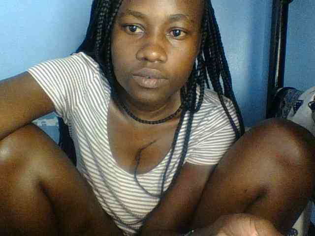 Cute-dall webcam