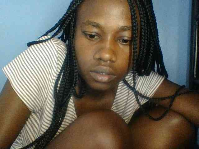 Cute-dall webcam