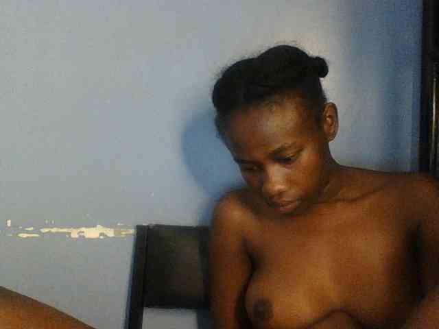 Cute-dall webcam