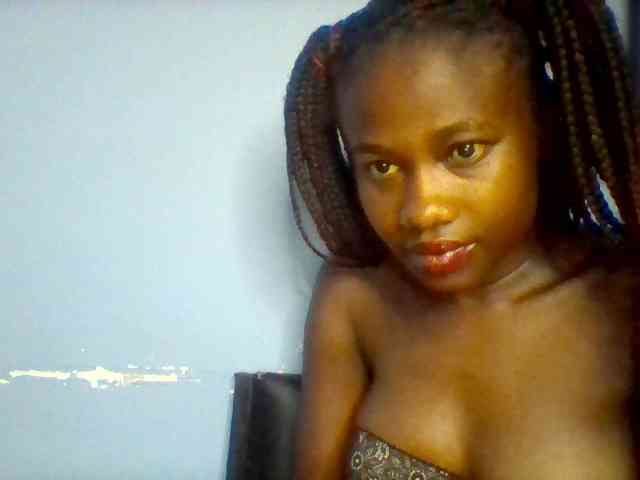 Cute-dall webcam