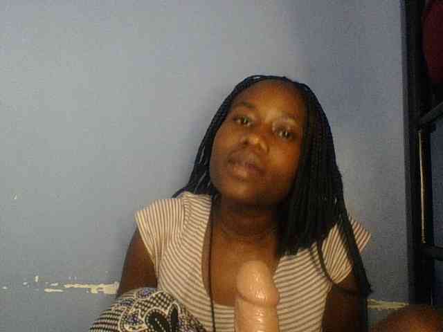 Cute-dall webcam