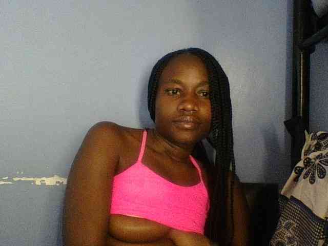 Cute-dall webcam