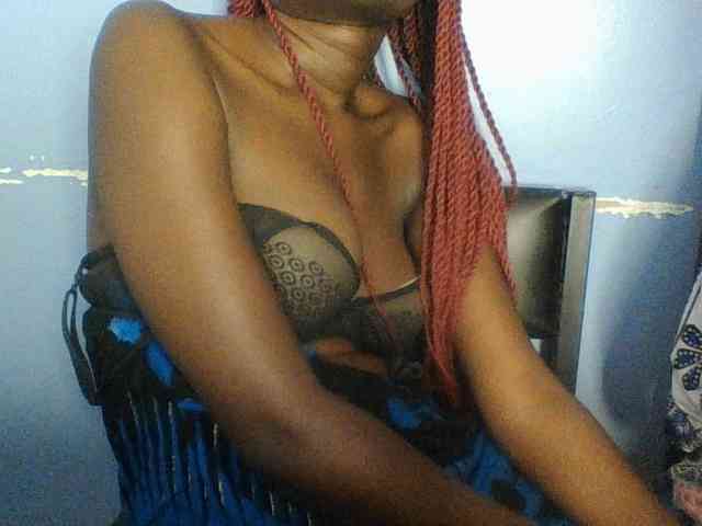 Cute-dall webcam