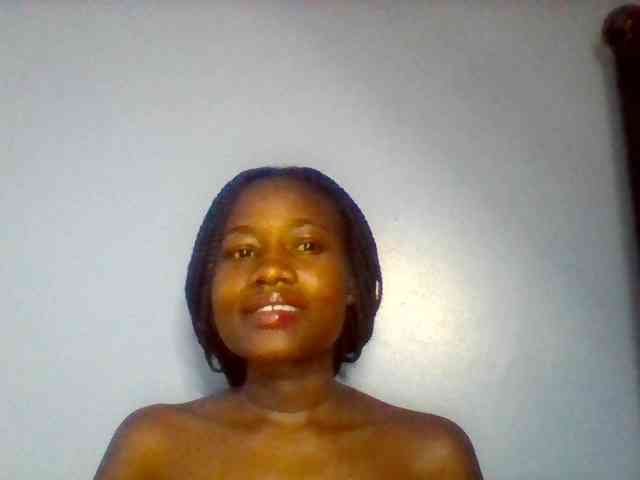 Cute-dall webcam