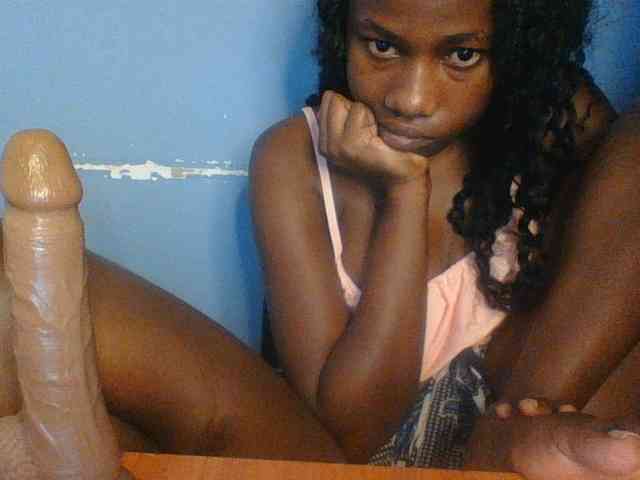 Cute-dall webcam