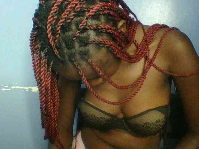 Cute-dall webcam