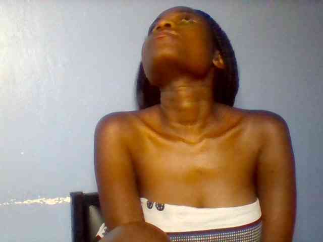 Cute-dall webcam