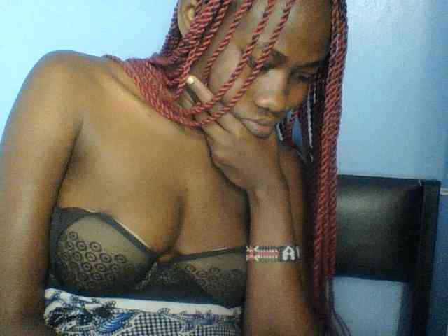 Cute-dall webcam