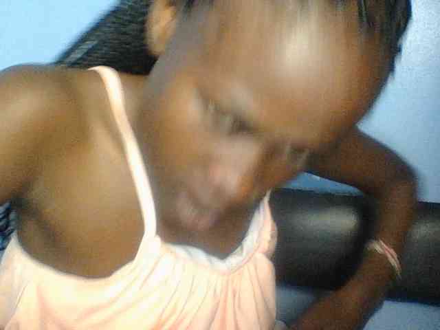 Cute-dall webcam