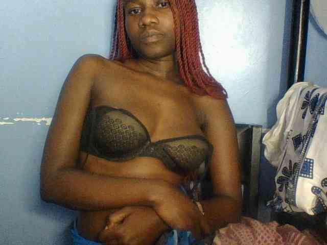 Cute-dall webcam