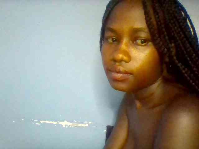 Cute-dall webcam