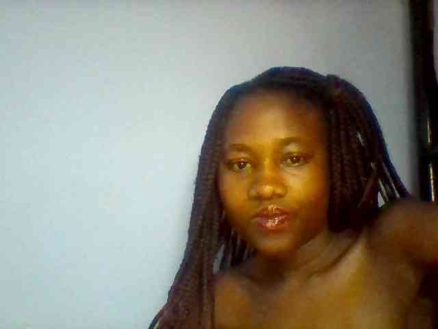 Cute-dall webcam