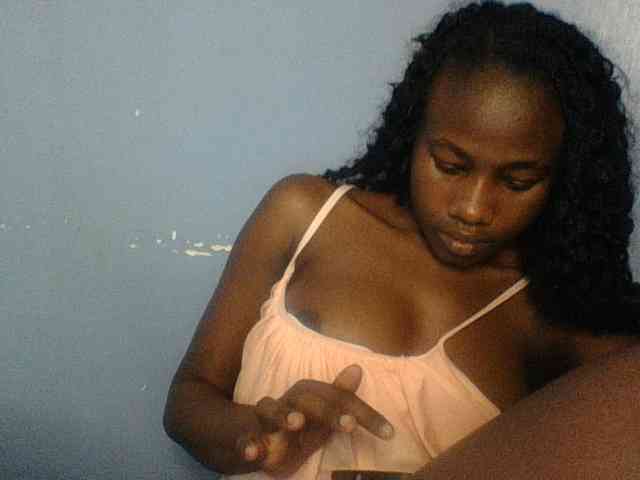 Cute-dall webcam