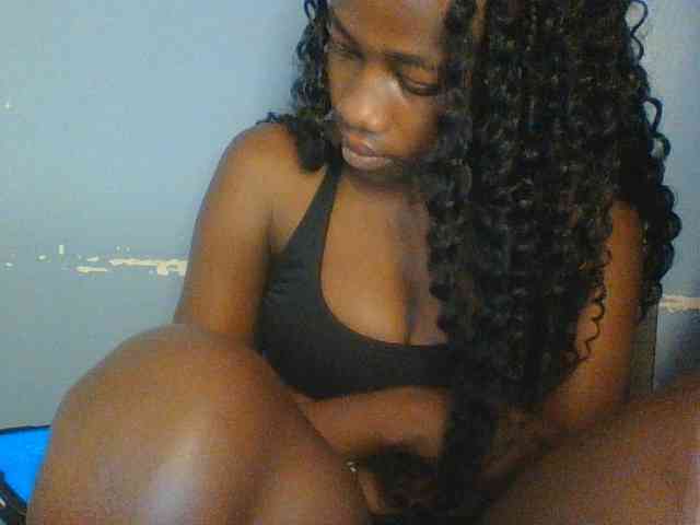 Cute-dall webcam