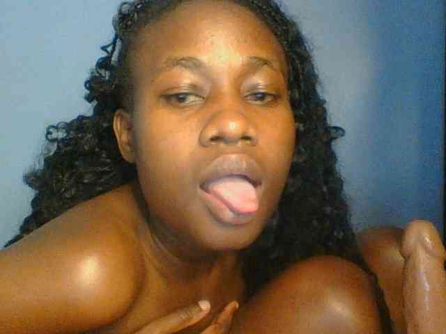 Cute-dall webcam