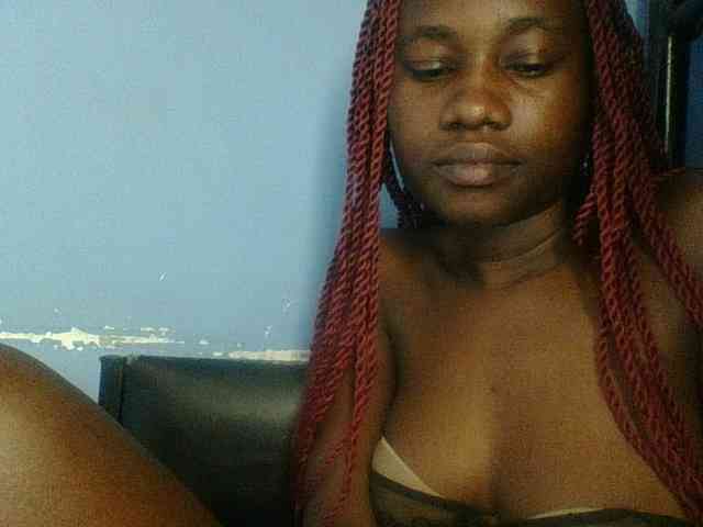 Cute-dall webcam
