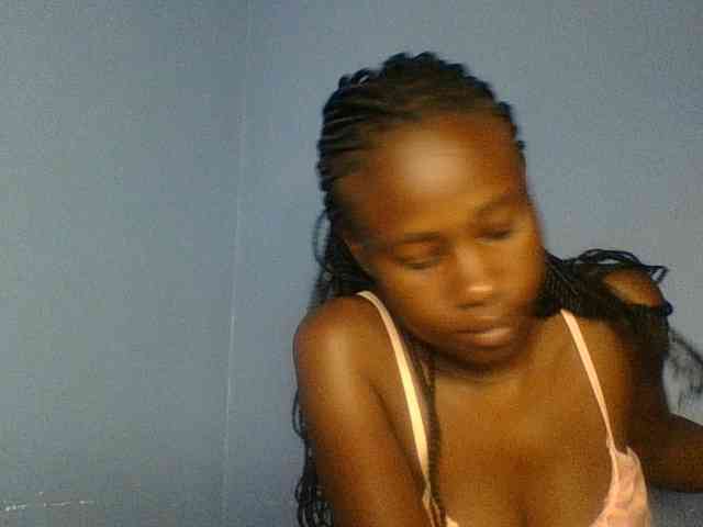 Cute-dall webcam