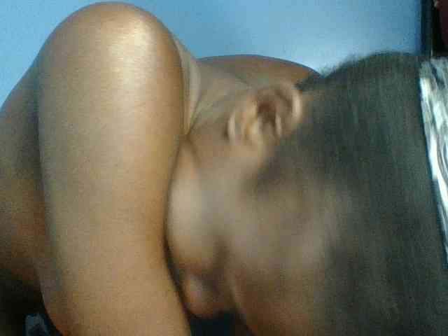 Cute-dall webcam