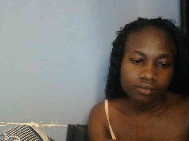 Cute-dall webcam