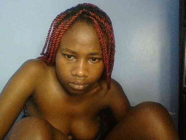 Cute-dall webcam