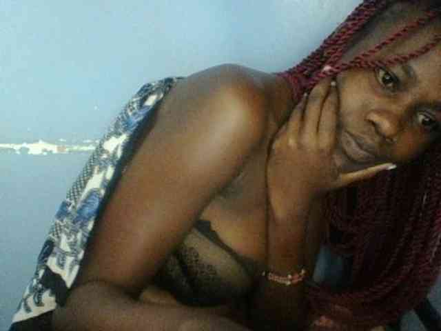 Cute-dall webcam